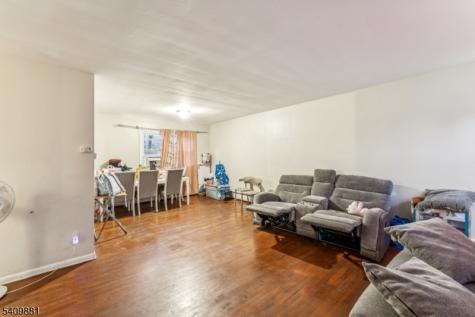 18 Gifford Court Maplewood NJ 07040