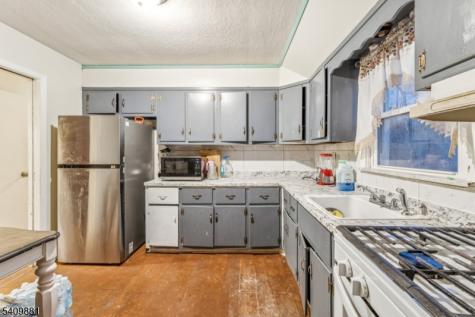 18 Gifford Court Maplewood NJ 07040