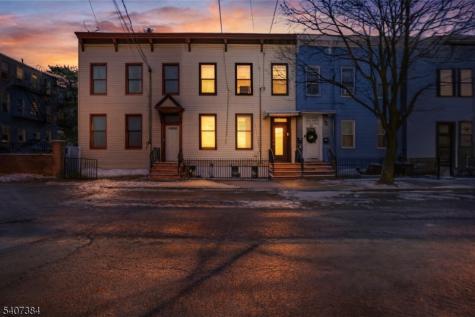 34 Concord Street Jersey City NJ 07306