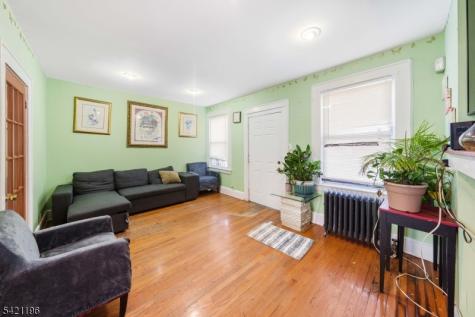 1460 Clinton Avenue Irvington NJ 07111