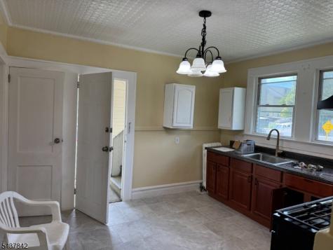 179 Laurel Avenue Irvington NJ 07111