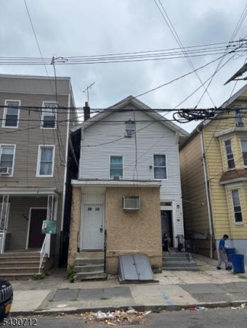 150 Garside Street Newark NJ 07104