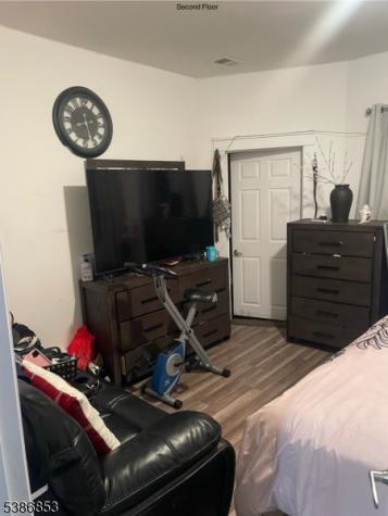 10 Charles Street East Orange NJ 07017