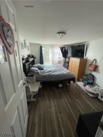 10 Charles Street East Orange NJ 07017