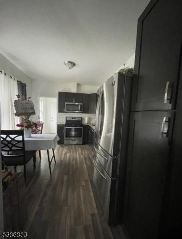 10 Charles Street East Orange NJ 07017