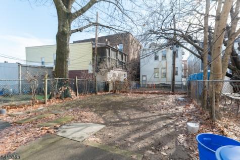 208 N 19th Street East Orange NJ 07017