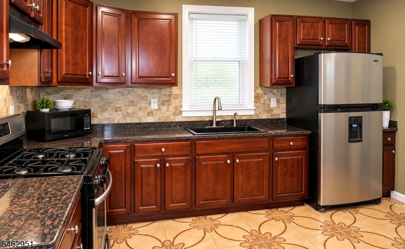 1083 Grove Street Irvington NJ 07111