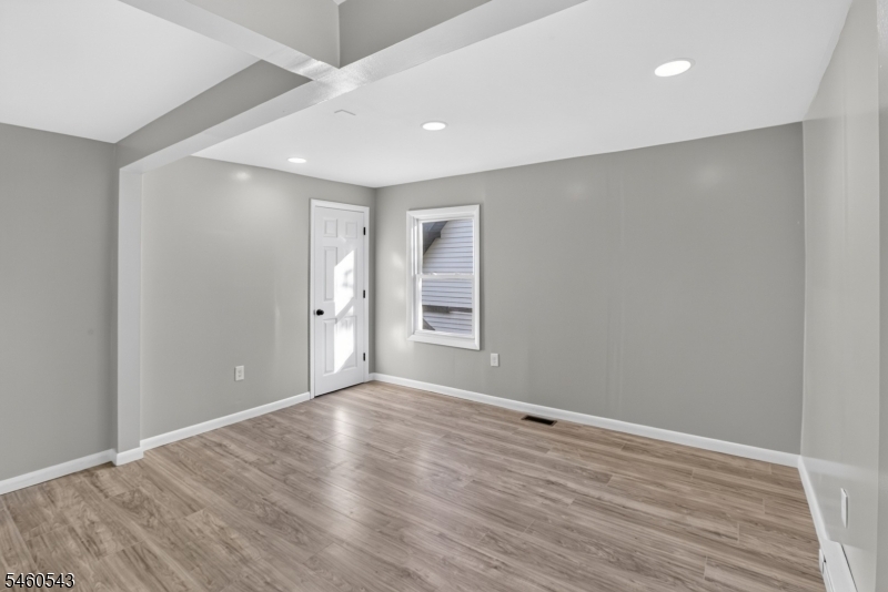 23 Leo Place Newark NJ 07108