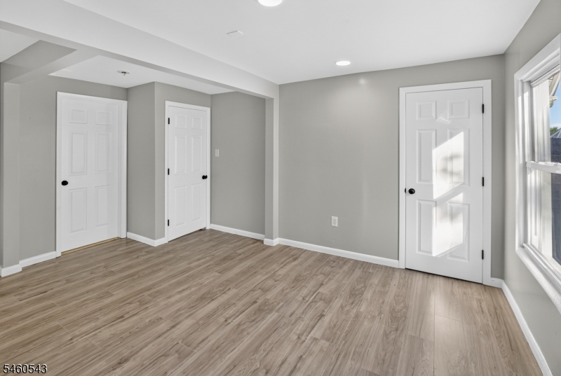 23 Leo Place Newark NJ 07108