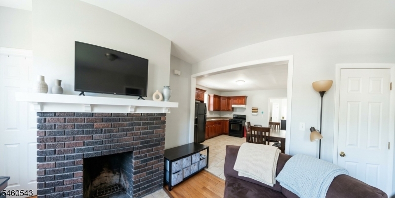 23 Leo Place Newark NJ 07108