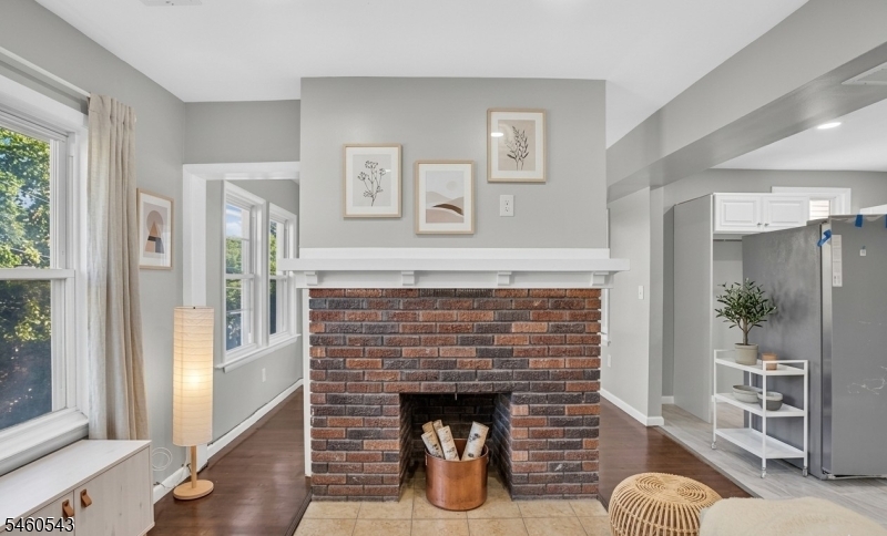 23 Leo Place Newark NJ 07108