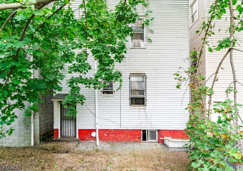 78 S 13th Street Newark NJ 07107