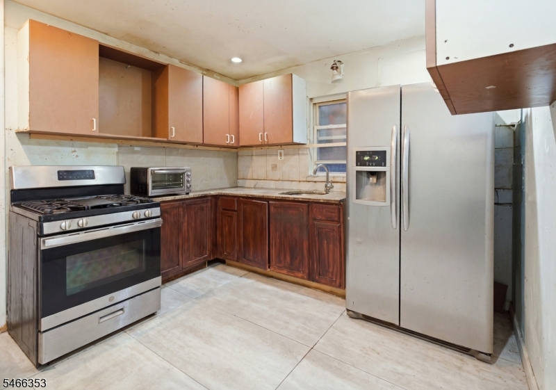 78 S 13th Street Newark NJ 07107
