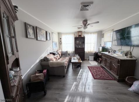 11 Gaston Avenue Raritan NJ 08869