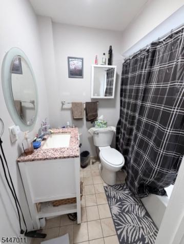 11 Gaston Avenue Raritan NJ 08869