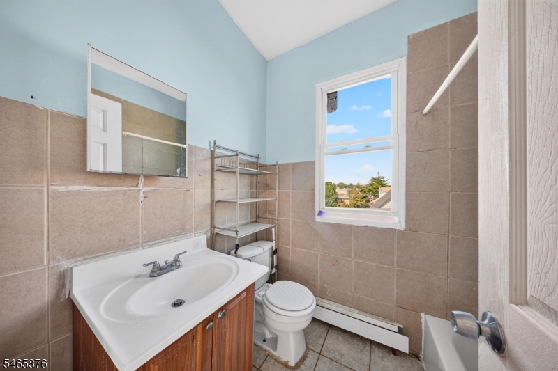 1174 Clinton Avenue Irvington NJ 07111