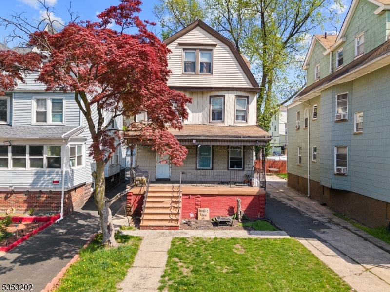 92 N Oraton Parkway East Orange NJ 07017