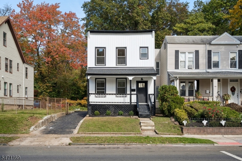 106 Elmwood Avenue East Orange NJ 07018