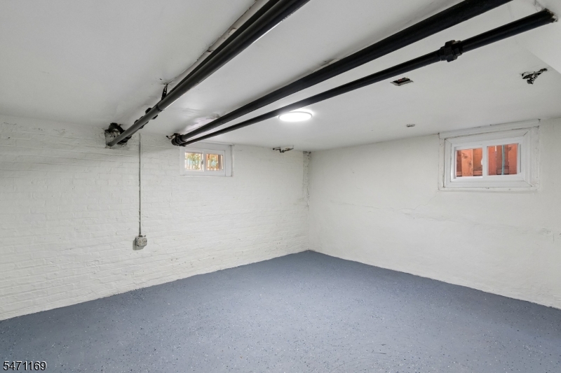 106 Elmwood Avenue East Orange NJ 07018