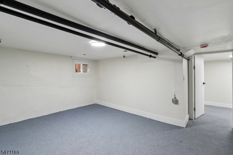106 Elmwood Avenue East Orange NJ 07018