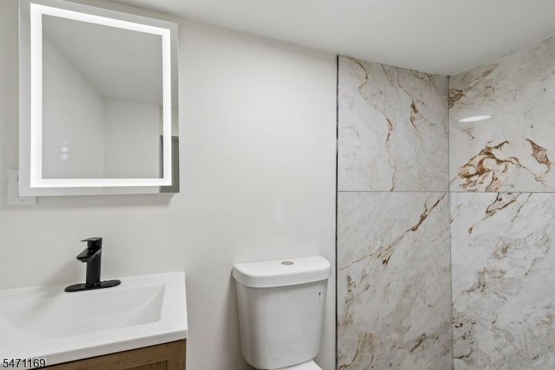 106 Elmwood Avenue East Orange NJ 07018
