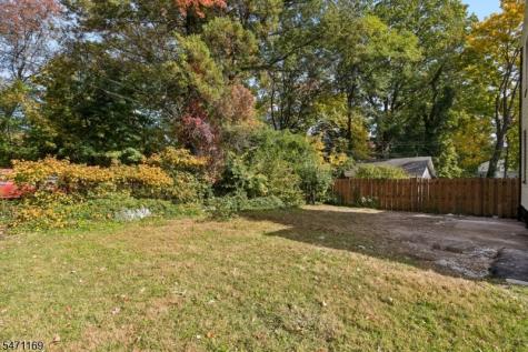 106 Elmwood Avenue East Orange NJ 07018