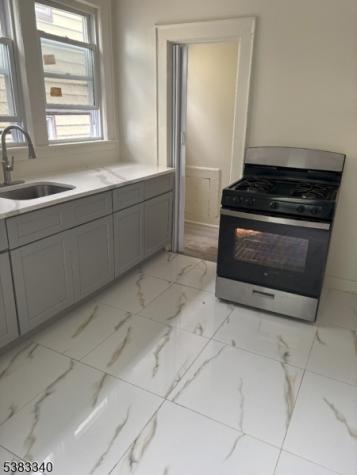 256 Vermont Avenue Irvington NJ 07111