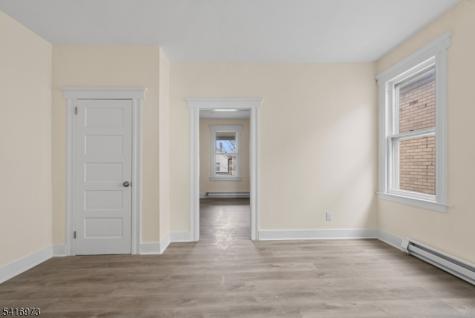 33 Delaware Street Elizabeth NJ 07206