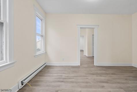 33 Delaware Street Elizabeth NJ 07206