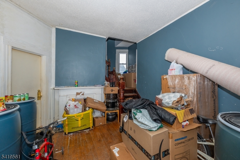 31 Chestnut Street East Orange NJ 07018