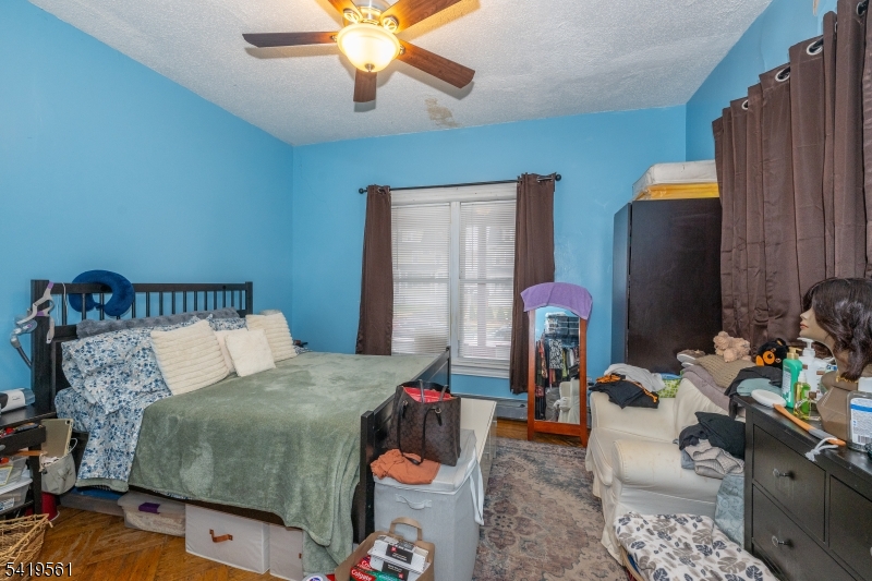 31 Chestnut Street East Orange NJ 07018