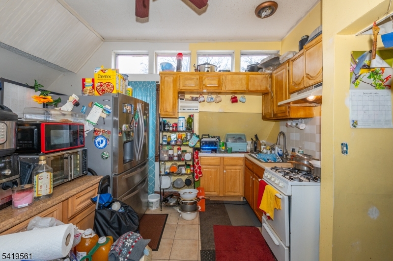31 Chestnut Street East Orange NJ 07018