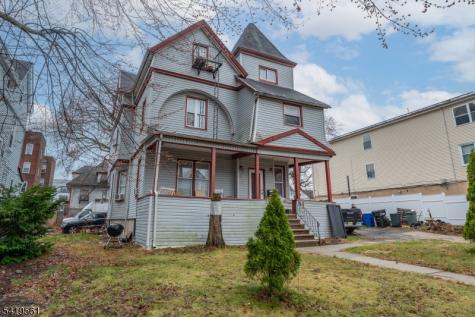 31 Chestnut Street East Orange NJ 07018