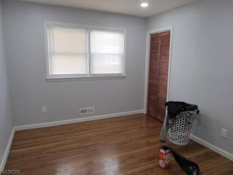 2 Evelyn Court Maplewood NJ 07040