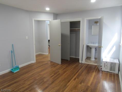 2 Evelyn Court Maplewood NJ 07040