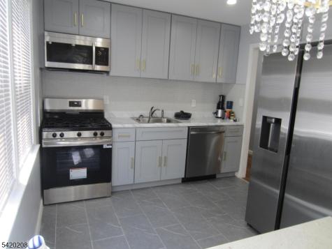 2 Evelyn Court Maplewood NJ 07040
