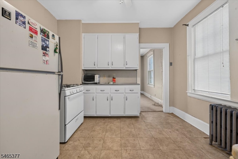 629 Maple Avenue Elizabeth NJ 07202
