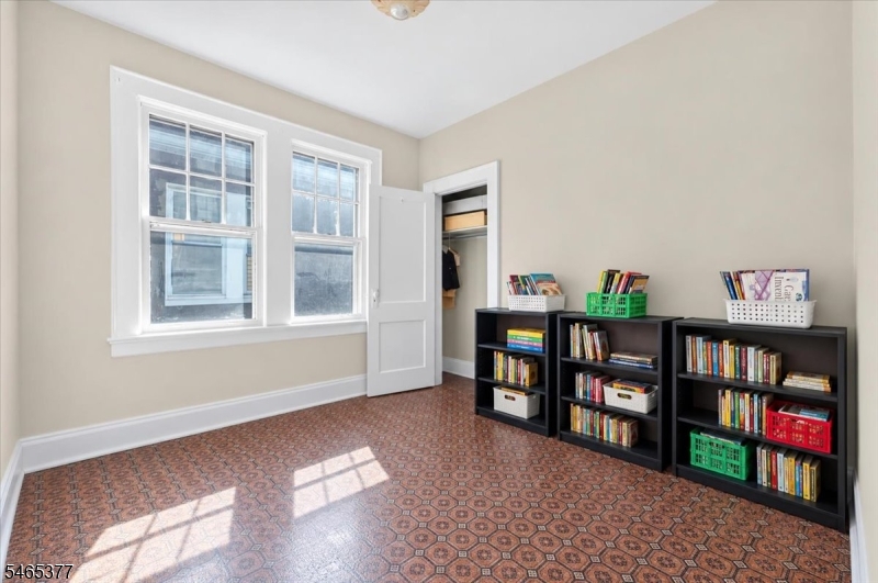 629 Maple Avenue Elizabeth NJ 07202