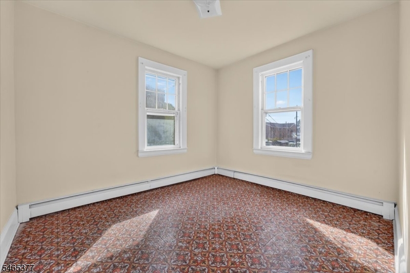 629 Maple Avenue Elizabeth NJ 07202
