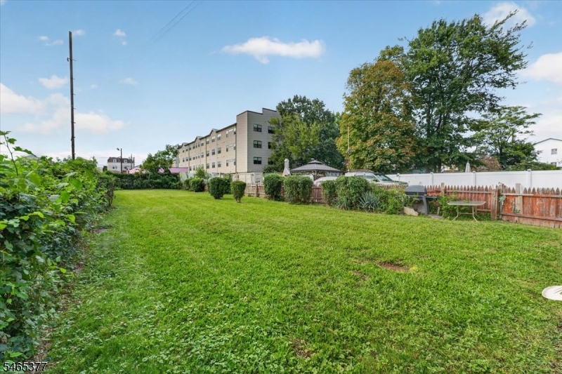 629 Maple Avenue Elizabeth NJ 07202