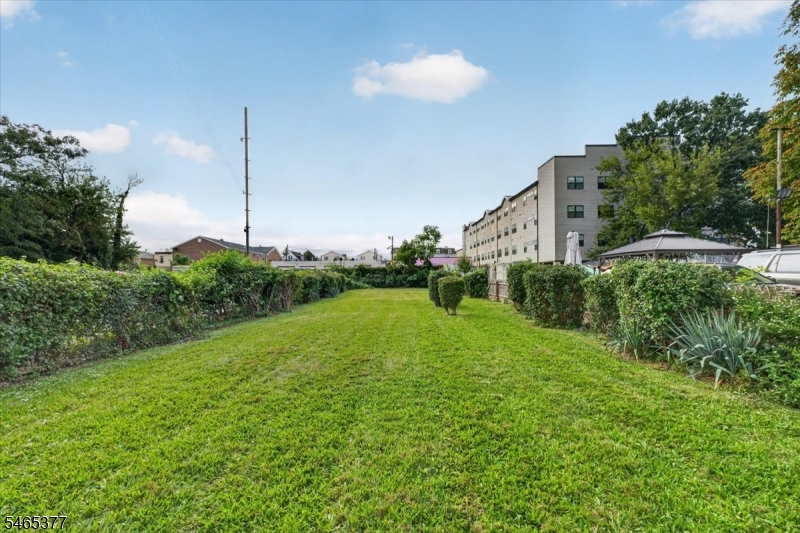 629 Maple Avenue Elizabeth NJ 07202