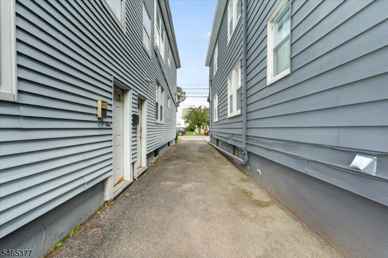 629 Maple Avenue Elizabeth NJ 07202
