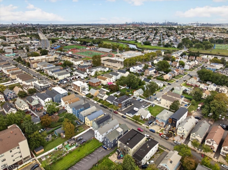 629 Maple Avenue Elizabeth NJ 07202
