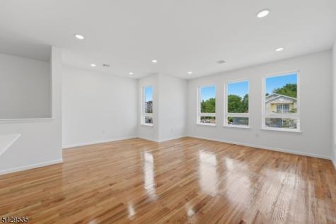 68 Sherman Avenue Newark NJ 07114