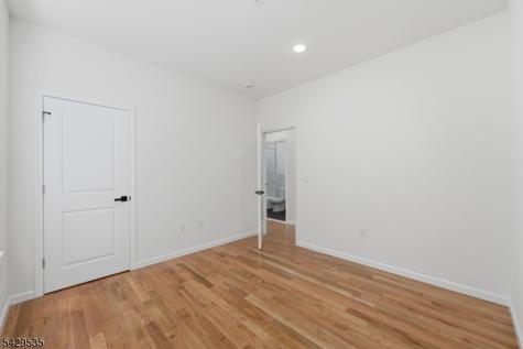 68 Sherman Avenue Newark NJ 07114