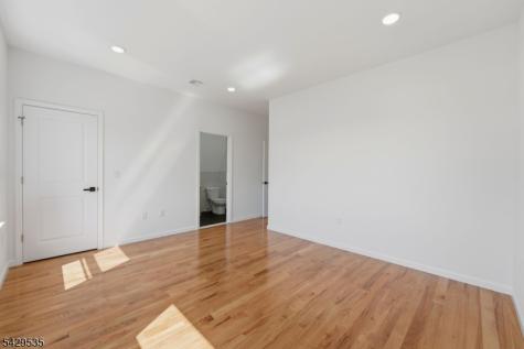 68 Sherman Avenue Newark NJ 07114