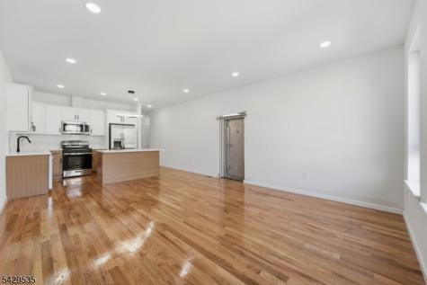 68 Sherman Avenue Newark NJ 07114