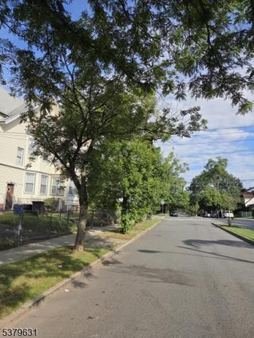 67 Parkview Terrace Newark NJ 07112