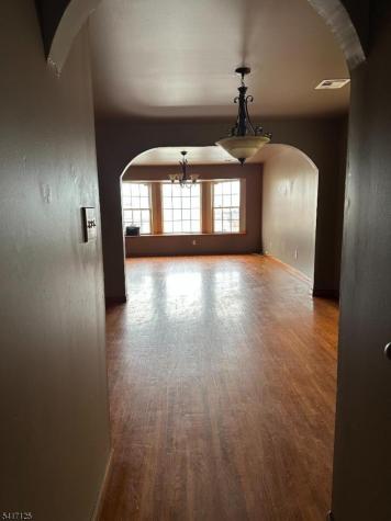 52 Stone Newark NJ 07104