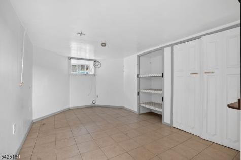 1110 Hampton Place Elizabeth NJ 07201